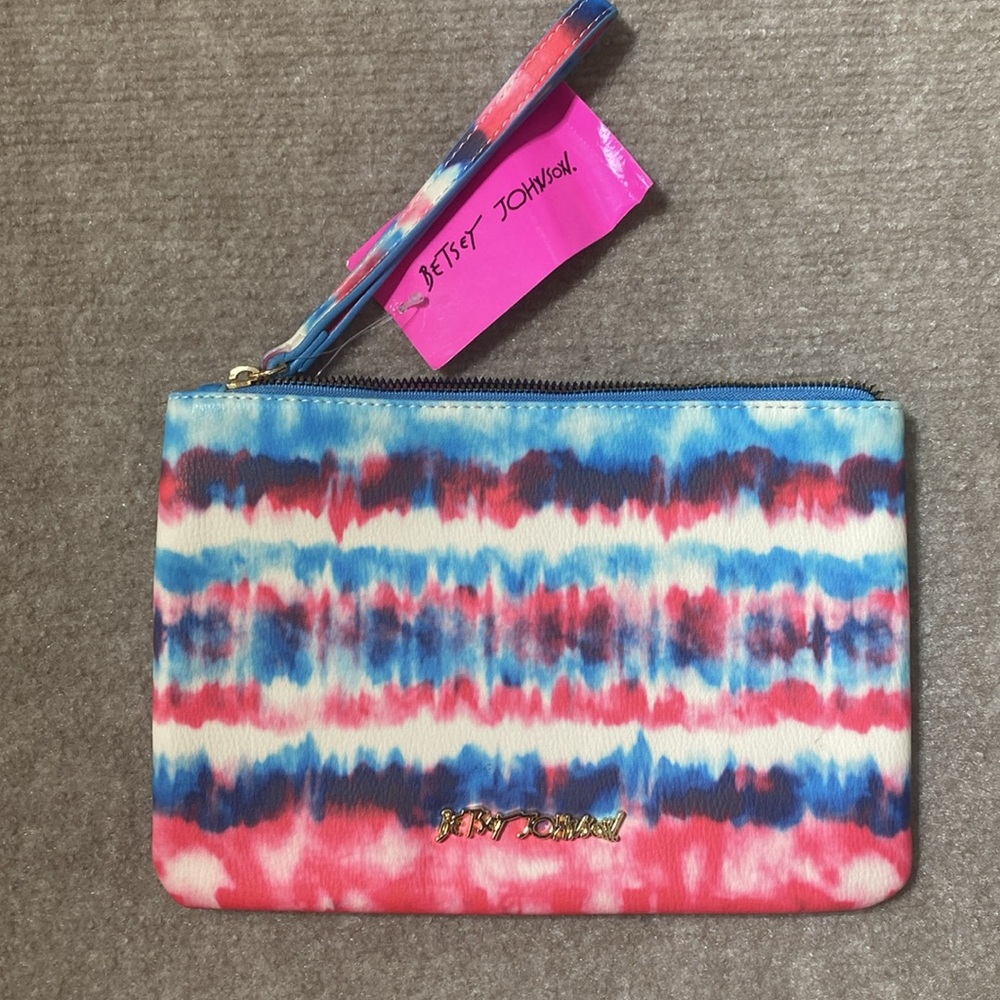 Betsey Johnson Dream‎ Big Tie Dye Wristlet - Picture 2 of 10